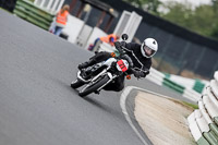 Vintage-motorcycle-club;eventdigitalimages;mallory-park;mallory-park-trackday-photographs;no-limits-trackdays;peter-wileman-photography;trackday-digital-images;trackday-photos;vmcc-festival-1000-bikes-photographs